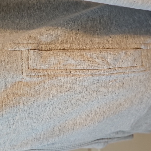 383. Lululemon Split Hoodie - Picture 6 of 11